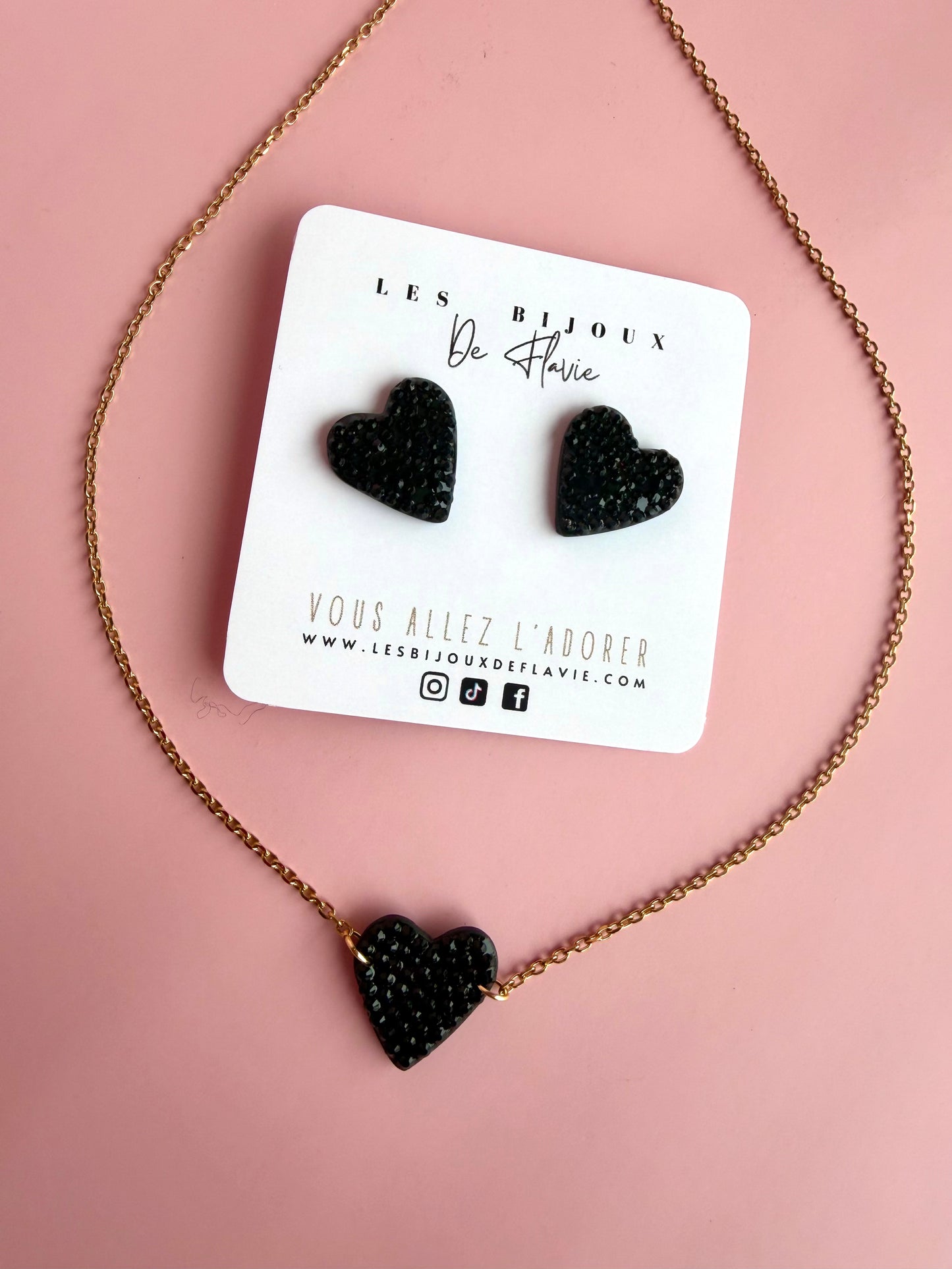 Le Collier REBELLE
