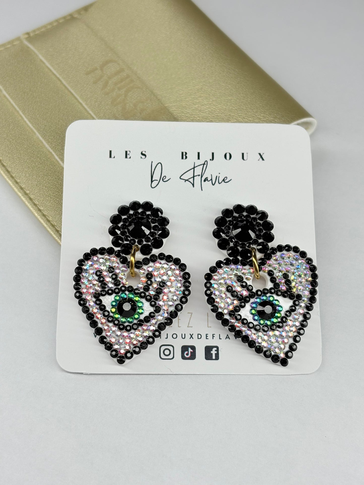 Les Boucles EYES OF LOVE