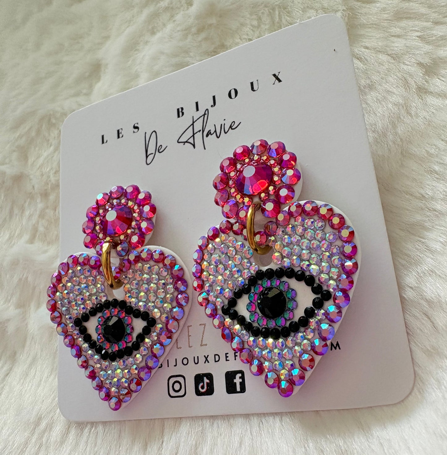 Les boucles EYES OF LOVE
