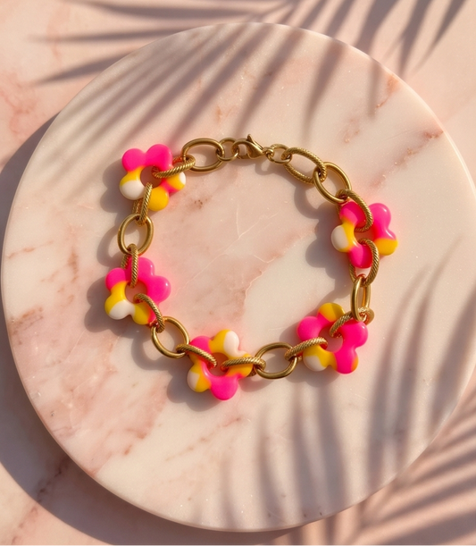 bracelet ornée de fleurs, rose, jaune et blanc chaine en acier inoxydable