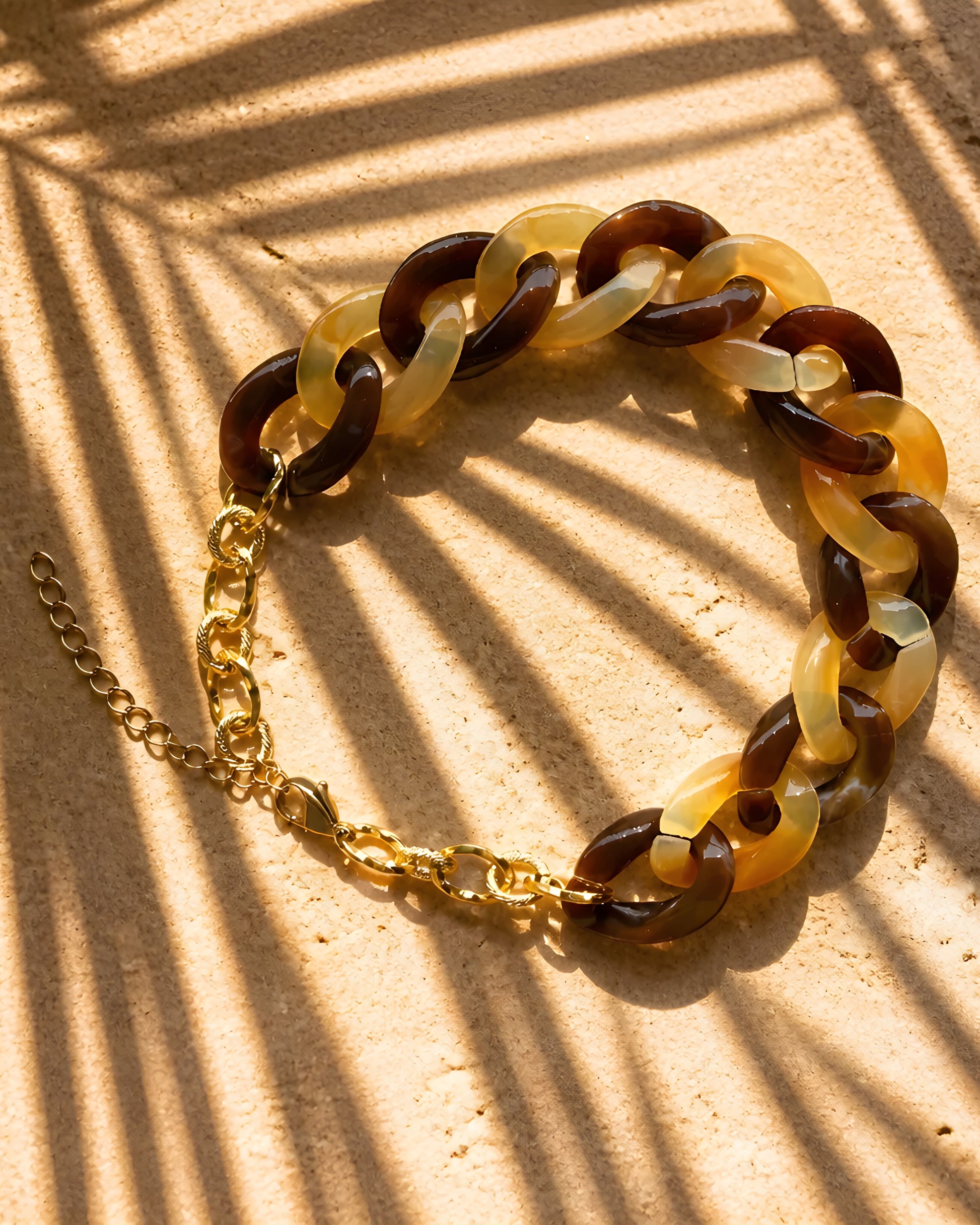Bracelet, acrilyque et acier inoxydable ambré