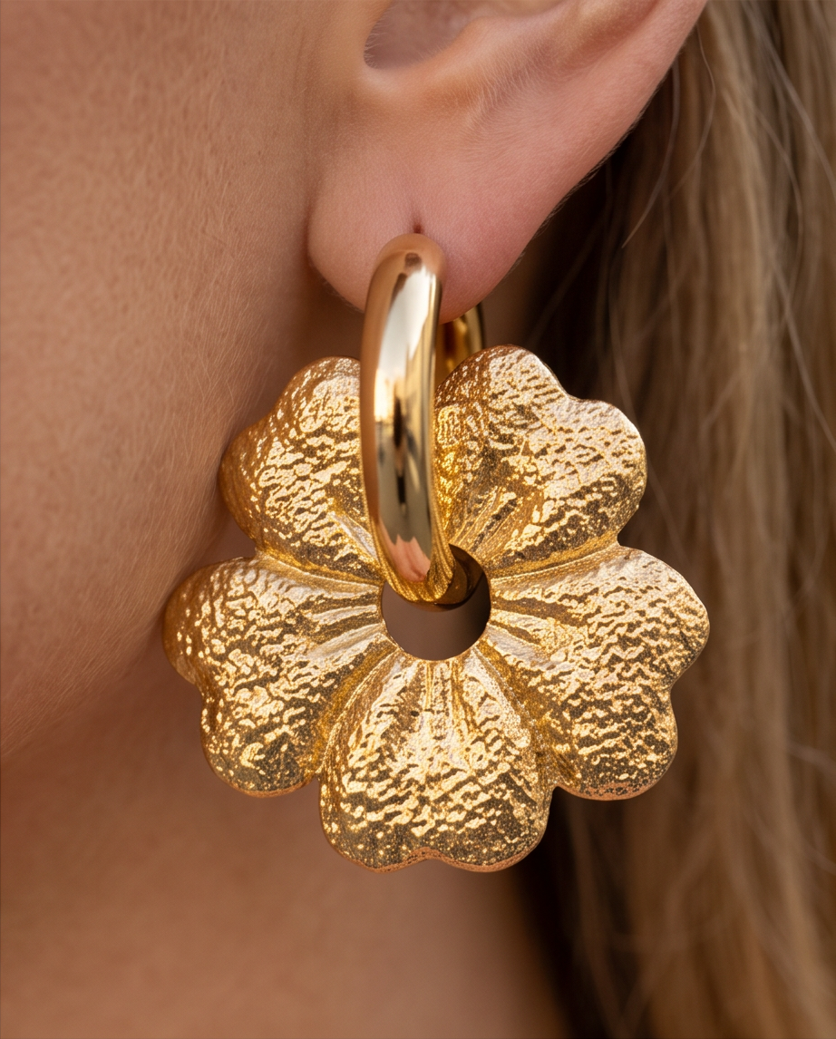 BOUCLE D'OREILLES, doré, fleurs, chic, glamour