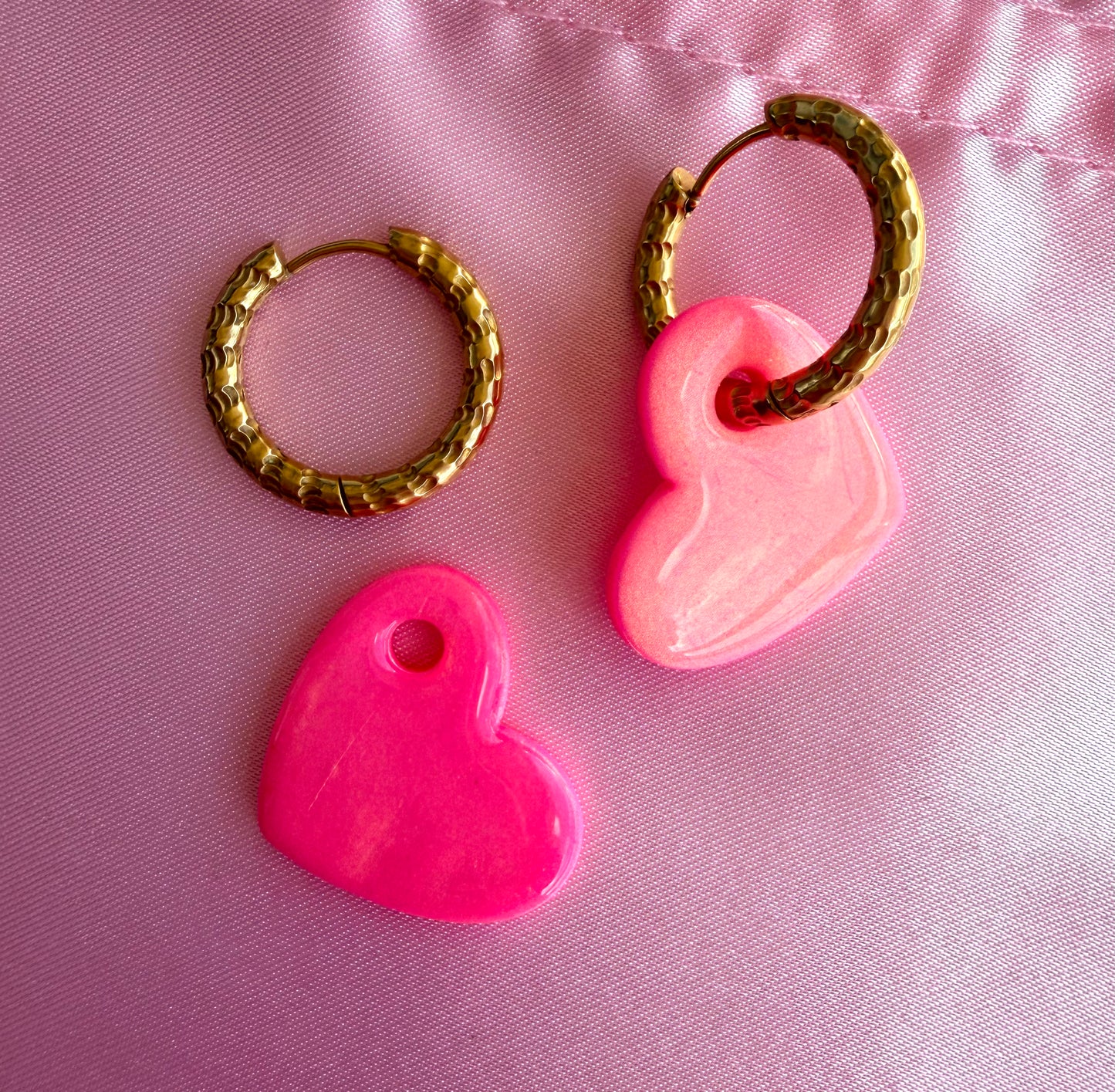 boucle d'oreille, papille, coeur, rose fluo
